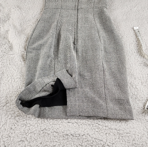 H&M Black and White Business Sheath Dress, Size 4 - Picture 3 of 7